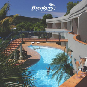 Отель Breakers Motel  Уангамата